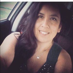 Meet your Posher, Ramona